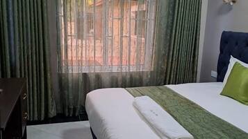 Wifi gratis y ropa de cama