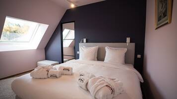 13 Schlafzimmer, Bügeleisen/Bügelbrett, WLAN, Bettwäsche