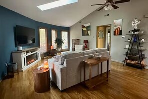 TV connectée, cheminée