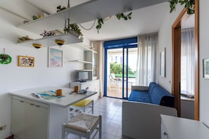 Appartamento, 1 camera da letto, balcone | Soggiorno