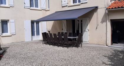 Large country house with 5 bedrooms and 8 beds