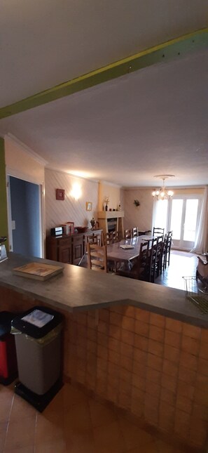Interior - Large country house with 5 bedrooms and 8 beds (Unknown)