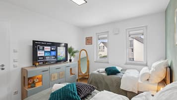 3 habitaciones, escritorio, cuna de viaje y wifi gratis