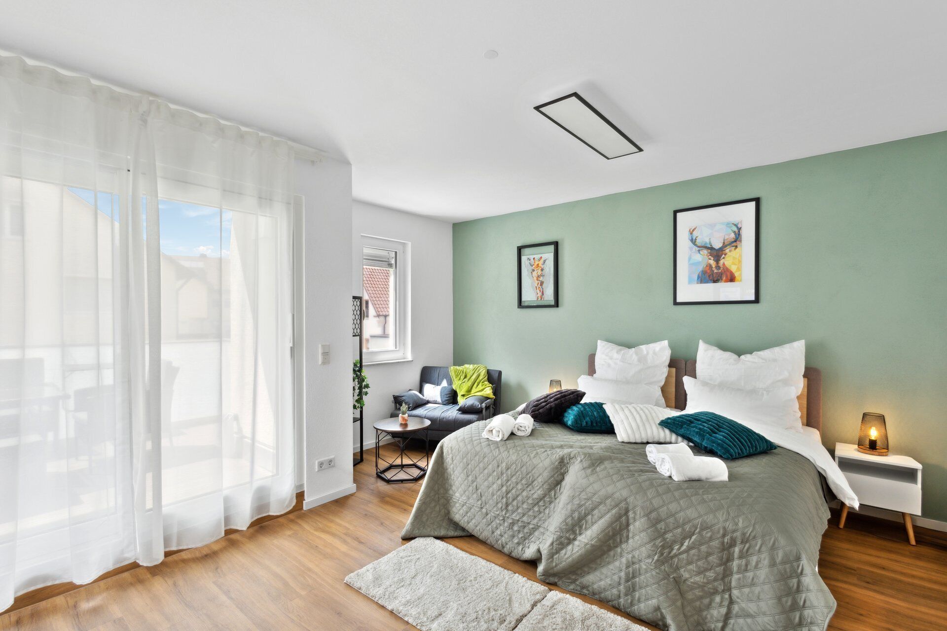 3 bedrooms, desk, travel crib, free WiFi