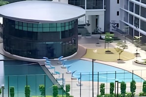 Unclassified image, 4 of 12, button - Mount austin Lake City view palazio by Natol (Johor Bahru)