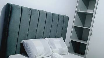 1 makuuhuone, silitysrauta/-lauta, Wi-Fi, vuodevaatteet