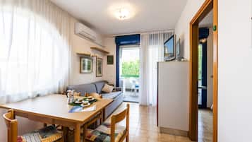 Appartamento, 1 camera da letto, balcone | Soggiorno