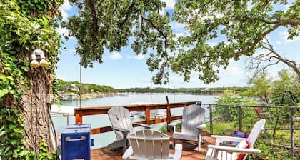 Great views, Cisco Lake House, Fishing, Private Dock, Up to 14 ppl, 4 bed 3 bath