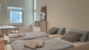 1 bedroom, WiFi, bed sheets