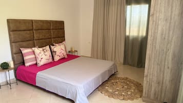 3 bedrooms, iron/ironing board, bed sheets