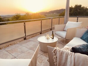 Property grounds - Modern penthouse with whirlpool, mountain views, home cinema and table football (Waldkirchen)
