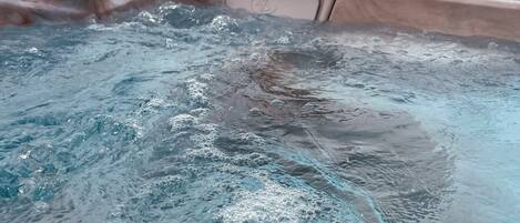 Bañera de hidromasaje exterior