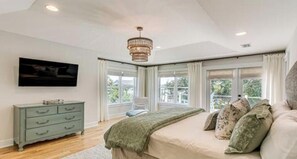 3 soverom, strykejern/-brett, reiseseng for barn og wi-fi (inkludert)