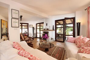 Living area - JACOBUS. A traditional Majorcan paradise with an impressive pool (Pollensa)