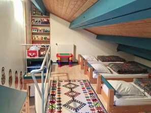 3 bedrooms, WiFi, bed sheets