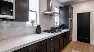 Microwave, oven, stovetop, dishwasher