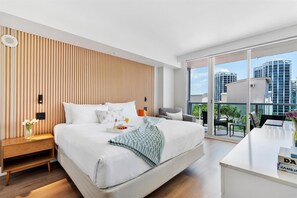 Iron/ironing board, travel crib, WiFi, bed sheets