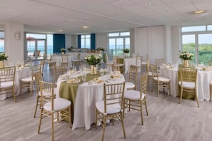 Banquet hall - Spotless Coconut Grove Stay | Bay Pool & Gym (Miami)
