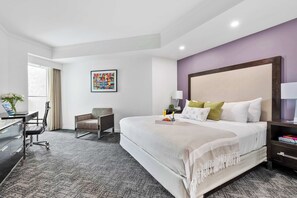 Iron/ironing board, travel crib, WiFi, bed sheets