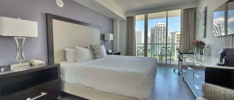 Iron/ironing board, travel crib, WiFi, bed sheets