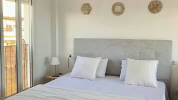 Apartment, 3 Bedrooms, Smoking | 3 bedrooms