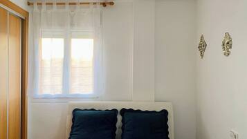 Apartment, 3 Bedrooms, Smoking | 3 bedrooms