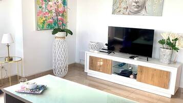 Apartment, 3 Bedrooms, Smoking | Room amenity