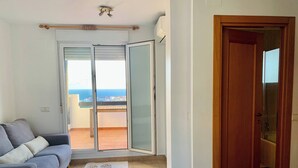 Apartment, 3 Bedrooms, Smoking - Penthouse With Swimming Pool in Manliva (Manilva)