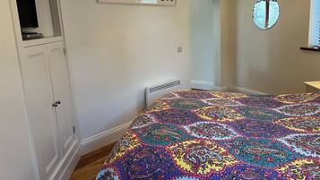 1 غرفة نوم وبديكورات فريدة لكل غرفة وطراز فريد لكل وحدة وواي فاي مجانًا