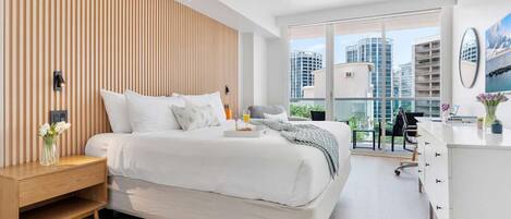 Fer et planche à repasser, lit parapluie, Wi-Fi, draps fournis