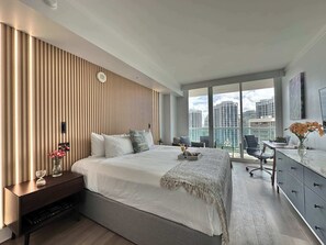1 slaapkamer, een strijkplank/strijkijzer, reisbedje, wifi