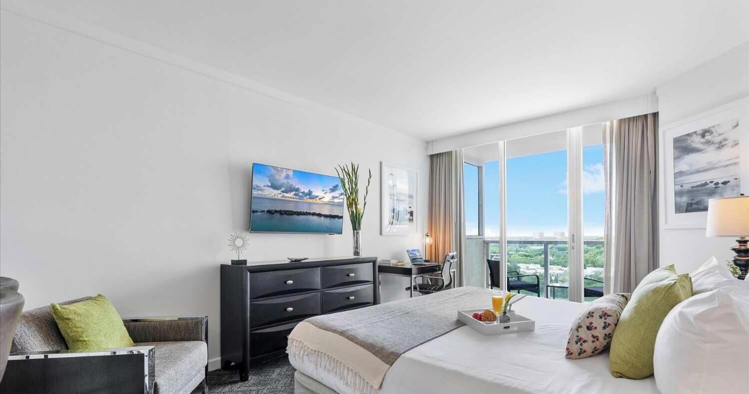 Iron/ironing board, travel cot, WiFi, bed sheets