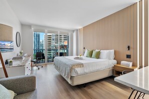 Iron/ironing board, travel crib, WiFi, bed sheets