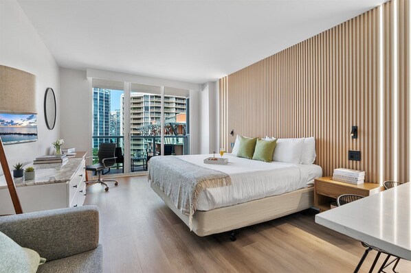 Iron/ironing board, travel crib, WiFi, bed sheets