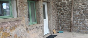 Chez Lathoy studio Morvan