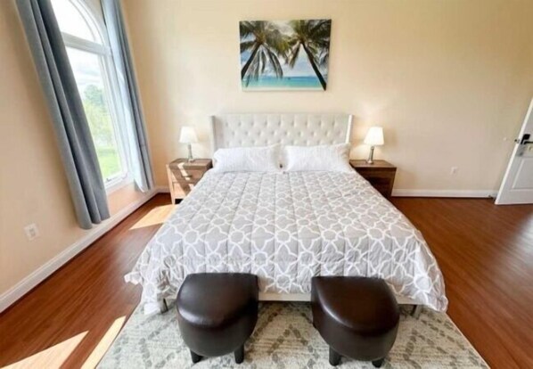 Premium Single Room, Garden View - The Inn at Grass Roots Hill (Purcellville)