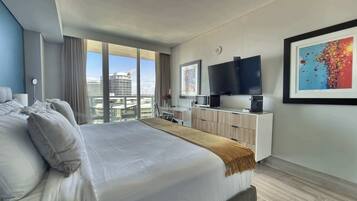 Fer et planche à repasser, lit parapluie, Wi-Fi, draps fournis