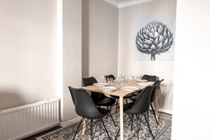Departamento Confort | Servicio a la habitación