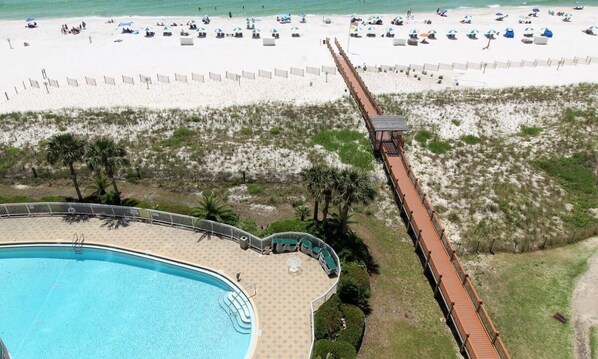 Appart'hôtel, plusieurs lits (Beach Colony West 13D) | Plage
