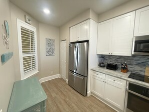 Condo, Multiple Beds (Beach Colony Tower 1B) | Private kitchen | Paper towels - Beach Colony Tower 1B (Pensacola)