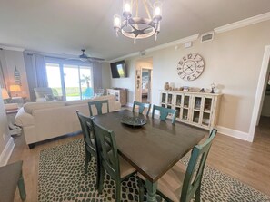 Condo, Multiple Beds (Beach Colony Tower 1B) | Dining