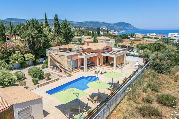 Villa (3 Bedrooms) | Exterior - Villa Thalassa Hideaway (Neo Chorio)