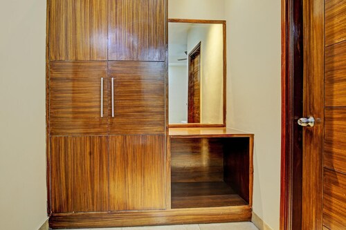 Cosy Stays at Eastern View by Vihaan Residency