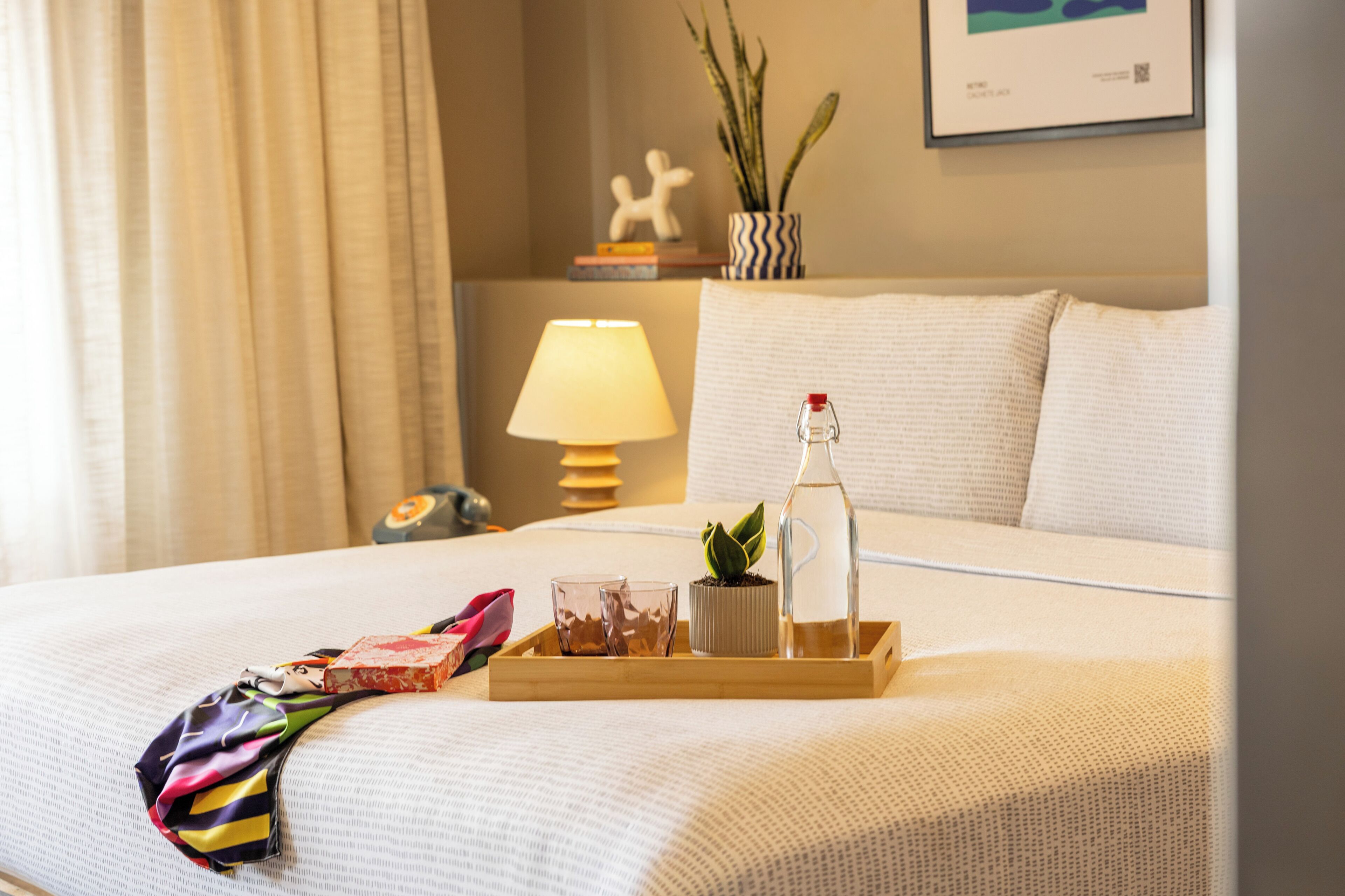 Free WiFi, bed sheets