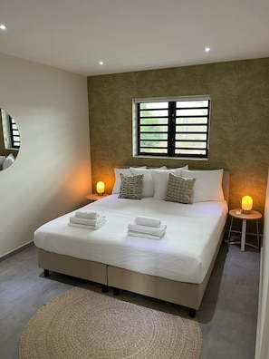 2 chambres, fer et planche à repasser, Wi-Fi, draps fournis
