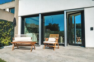 Suite estudio superior, patio, vistas al jardín | Terraza o patio