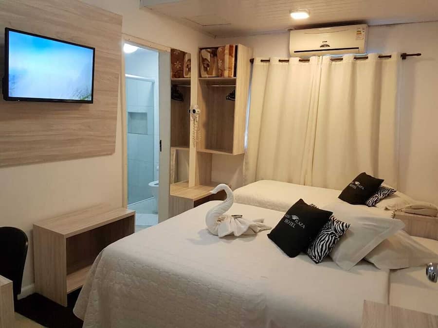 Habitación triple Deluxe | Escritorio, espacio para trabajar con laptop y wifi gratis