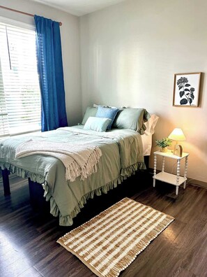 2 室のベッドルーム、WiFi、ベッドシーツ