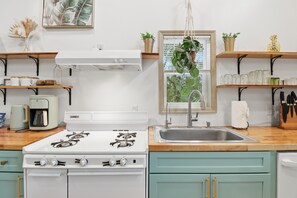 ميكروويف، فرن، موقد طهي مسطح، غسالة أطباق