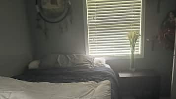 1 bedroom, iron/ironing board, WiFi